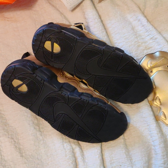 Nike Air Max More Money Metallic Gold - Picture 5 of 6